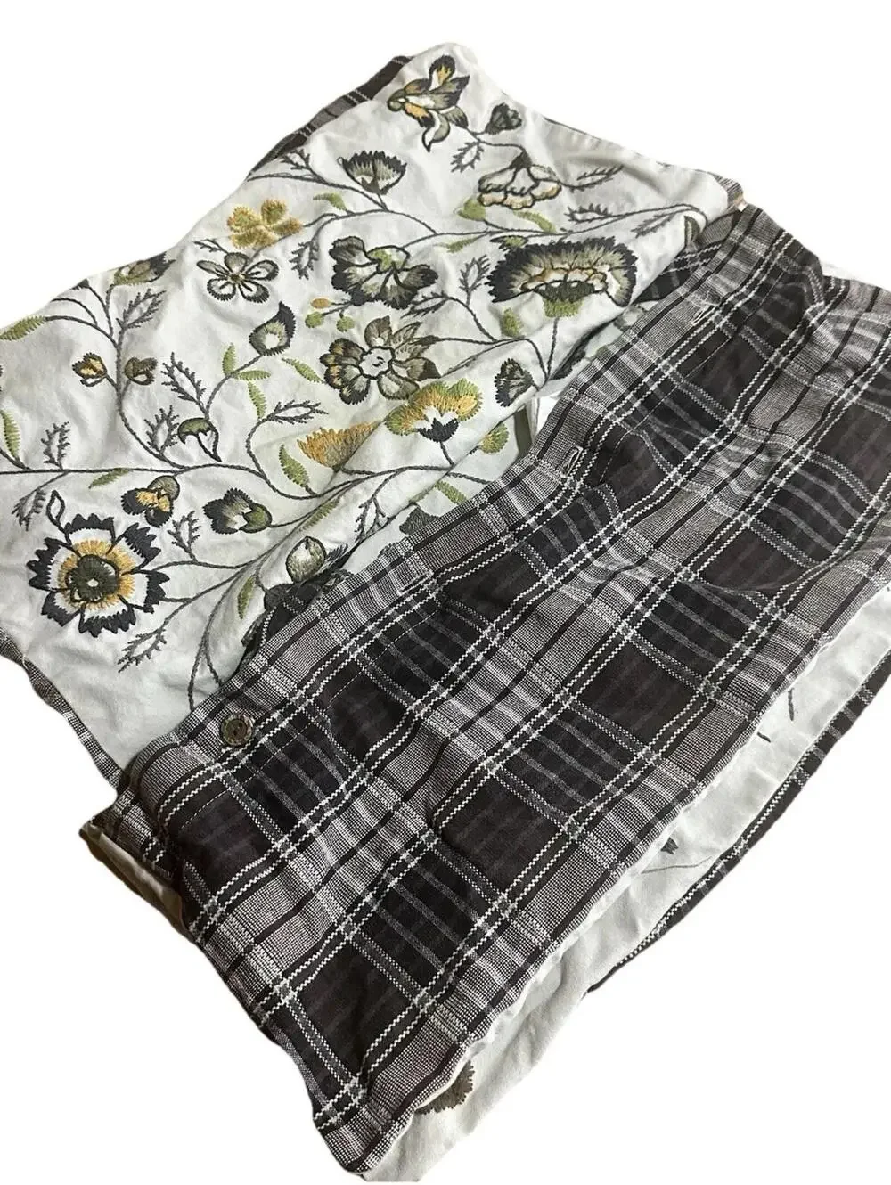 IKEA Alvine Lov Decorative Pillow Sham Covers Scandinavian Cottage Floral 20x18